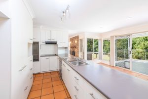 9 Sheppey Pl, YAMANTO, QLD 4305