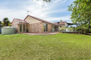 9 Sheppey Pl, YAMANTO, QLD 4305