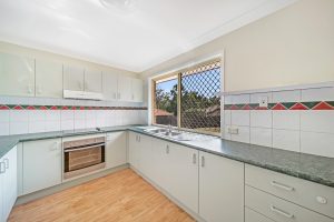 13 Woodrow Place, MARSDEN, QLD 4132 AUS