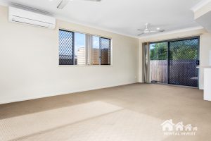 2/4 Gibbs Street, CHURCHILL, QLD 4305 AUS