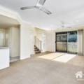 2/4 Gibbs Street, CHURCHILL, QLD 4305 AUS