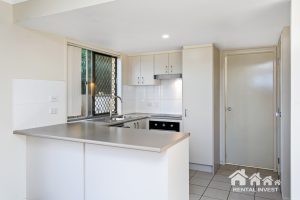 2/4 Gibbs Street, CHURCHILL, QLD 4305 AUS