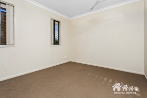 2/4 Gibbs Street, CHURCHILL, QLD 4305 AUS