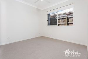 1/14 Sapphire Cres, REDBANK PLAINS, QLD 4301 AUS