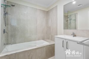 165 Graham Road, MORAYFIELD, QLD 4506 AUS