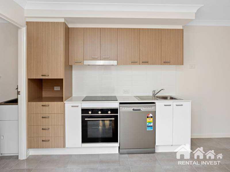 2/15 Creek Place, PARK RIDGE, QLD 4125 AUS