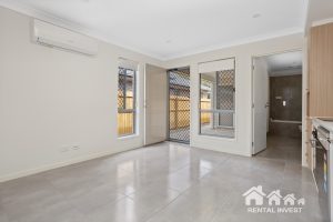 2/15 Creek Place, PARK RIDGE, QLD 4125 AUS