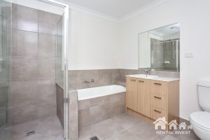 1/15 Creek Place, PARK RIDGE, QLD 4125 AUS