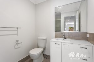 2/8 Goodwin Close, PARK RIDGE, QLD 4125 AUS