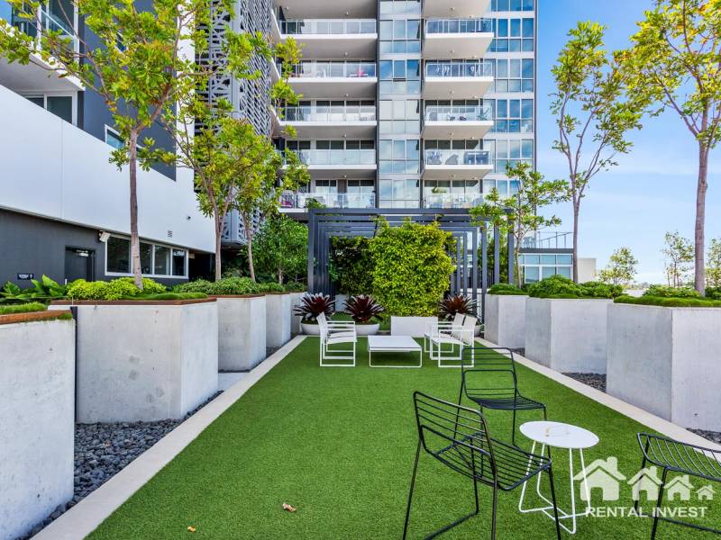 809/855 Stanley Street, WOOLLOONGABBA, QLD 4102 AUS