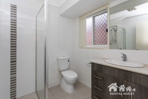 33 Isidore Street, AUGUSTINE HEIGHTS, QLD 4300 AUS