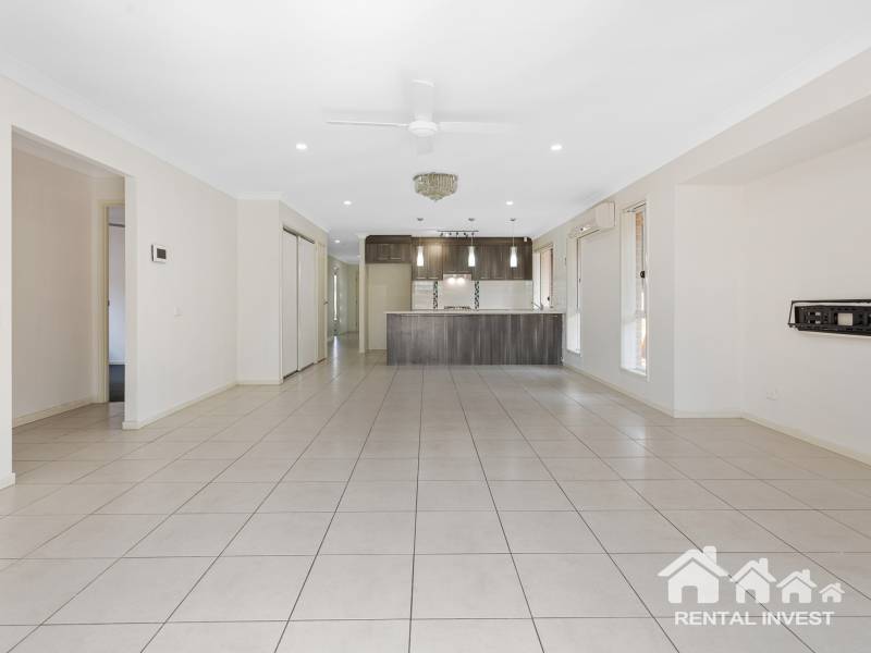 33 Isidore Street, AUGUSTINE HEIGHTS, QLD 4300 AUS