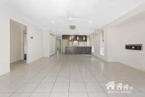 33 Isidore Street, AUGUSTINE HEIGHTS, QLD 4300 AUS