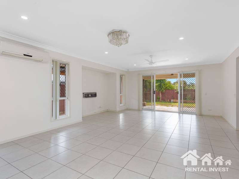 33 Isidore Street, AUGUSTINE HEIGHTS, QLD 4300 AUS