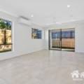 1/1 Heath Tce, Park Ridge, QLD 4125 Australia