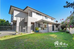 76 Francisca Drive, Augustine Heights, QLD 4300 Australia