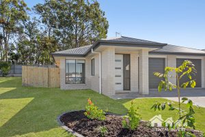 1/1 Heath Tce, Park Ridge, QLD 4125 Australia