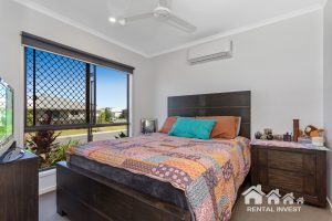 33 Bradley's, Ripley, QLD 4306 Australia