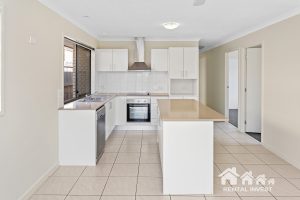 4 Quail Court, Redbank Plains, QLD 4301 Australia