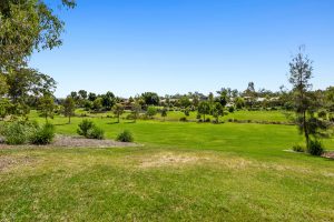 98 Parkview Parade, Ripley, QLD 4306 Australia