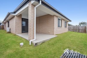 16 Frankland Street, South Ripley, QLD 4306 Australia