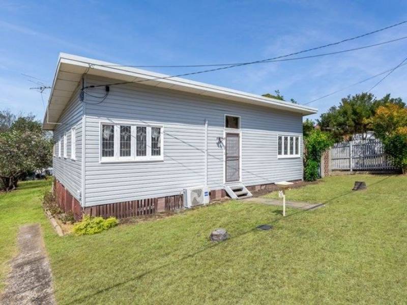 2 Woodgate St, Churchill, QLD 4305 Australia