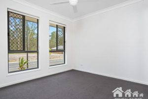 1/15 Creek Place, PARK RIDGE, QLD 4125 AUS