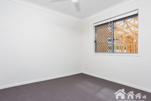 1/15 Creek Place, PARK RIDGE, QLD 4125 AUS