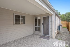 2/15 Creek Place, PARK RIDGE, QLD 4125 AUS