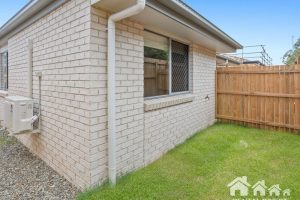 2/15 Creek Place, PARK RIDGE, QLD 4125 AUS