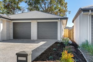 2/1 Heath Tce, Park Ridge, QLD 4125 Australia