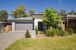 9 Carlos St, Ripley, QLD 4306 Australia