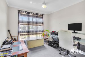 21 Meadows Circuit, Bellbird Park, QLD 4300 Australia