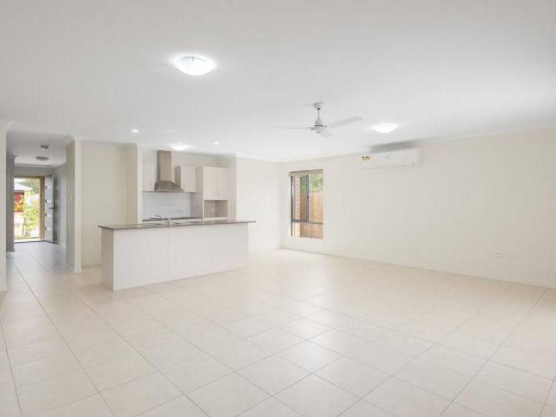 41 Falcon St, Redbank Plains, QLD 4301 Australia