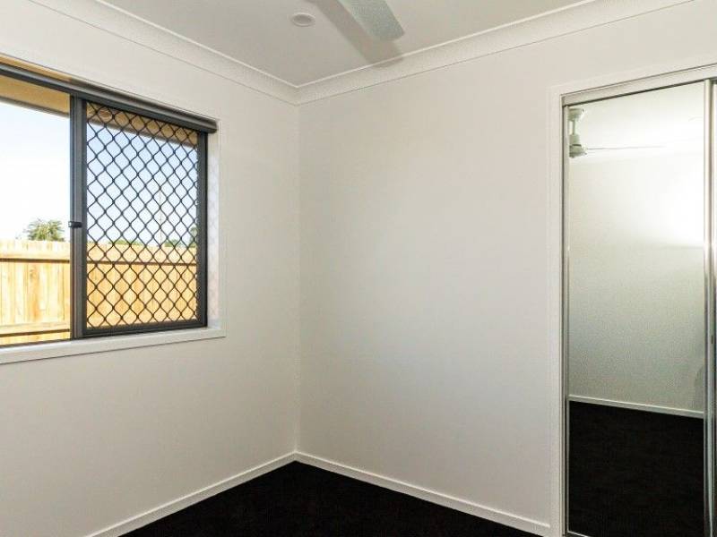 2/18 Pelham Street,, Logan Reserve, QLD 4133 Australia