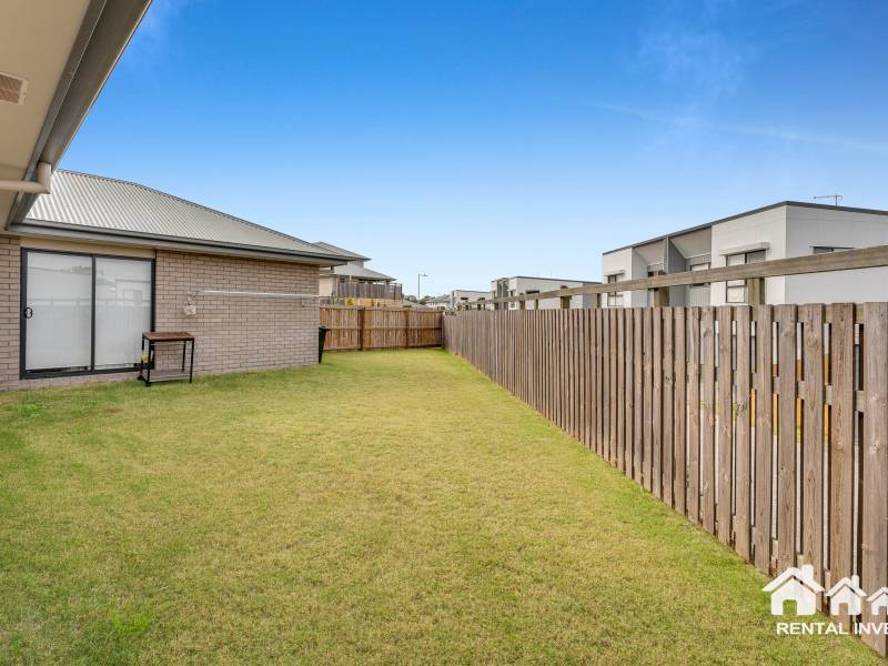 8 Archibald St, Ripley, QLD 4306 Australia