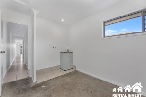 2/8 Lockyer Place, Crestmead, QLD 4132 Australia