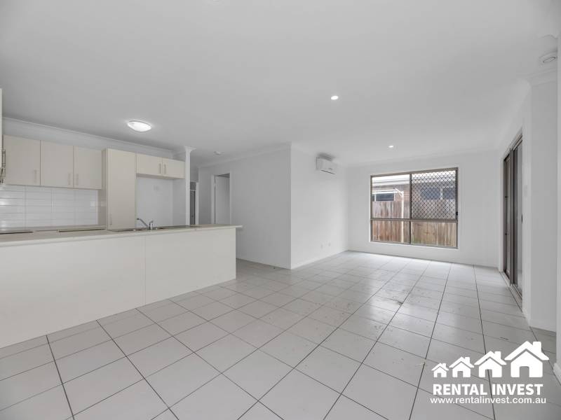 1/8 Lockyer Place, Crestmead, QLD 4132 Australia