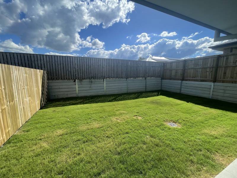 10 Brigginshaw Way, RIPLEY, QLD 4306 Australia