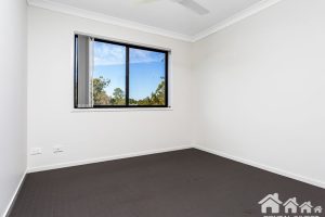 10/15 Ashley Court, KALLANGUR, QLD 4503 AUS