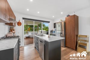 308 Middle Road, MARSDEN, QLD 4132 AUS