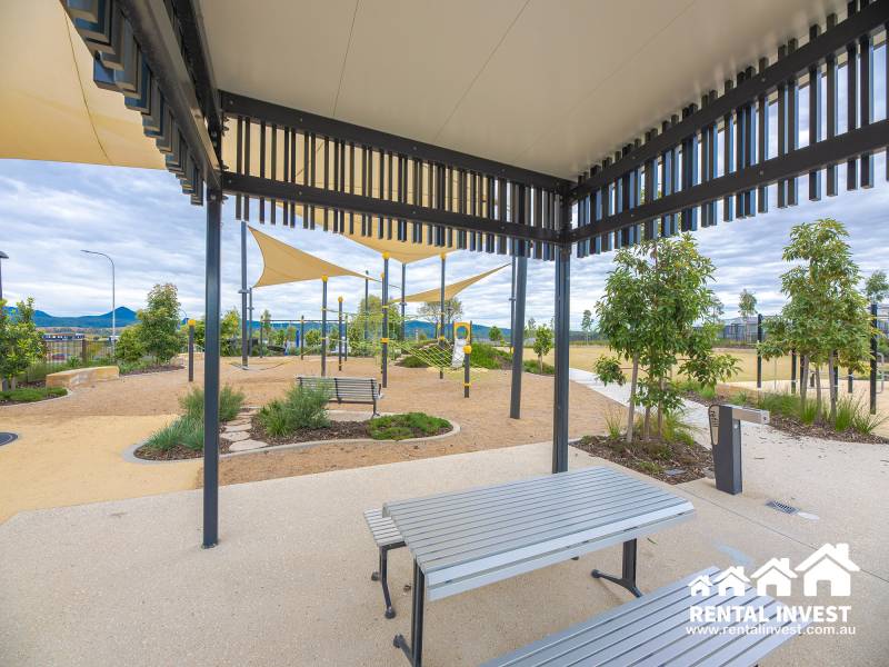 25 Carnarvon Drive, SOUTH RIPLEY, QLD 4306 Australia