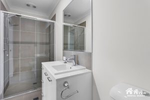 1/9 Goodwin Close, Park Ridge, QLD 4125 Australia