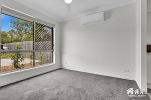 1/9 Goodwin Close, Park Ridge, QLD 4125 Australia