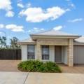 2/294 Fischer Road, Ripley, QLD 4306 AUS