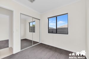 4 Heathcote St, South Ripley, QLD 4306 Australia