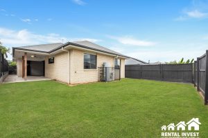 4 Heathcote St, South Ripley, QLD 4306 Australia