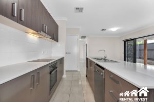 4 Heathcote St, South Ripley, QLD 4306 Australia