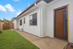 2/33 Bradleys Street, Ripley, QLD 4306 AUS