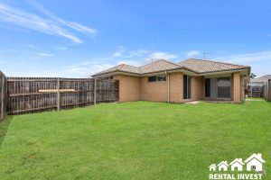 1/8 Lockyer Place, Crestmead, QLD 4132 Australia